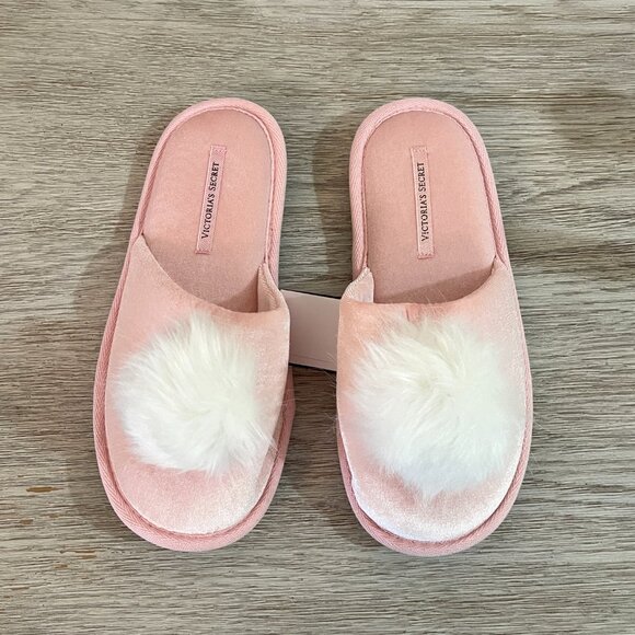 New Victoria's Secret Slippers Small 5 6 Pink Velour White Pom NWT - Picture 4 of 10